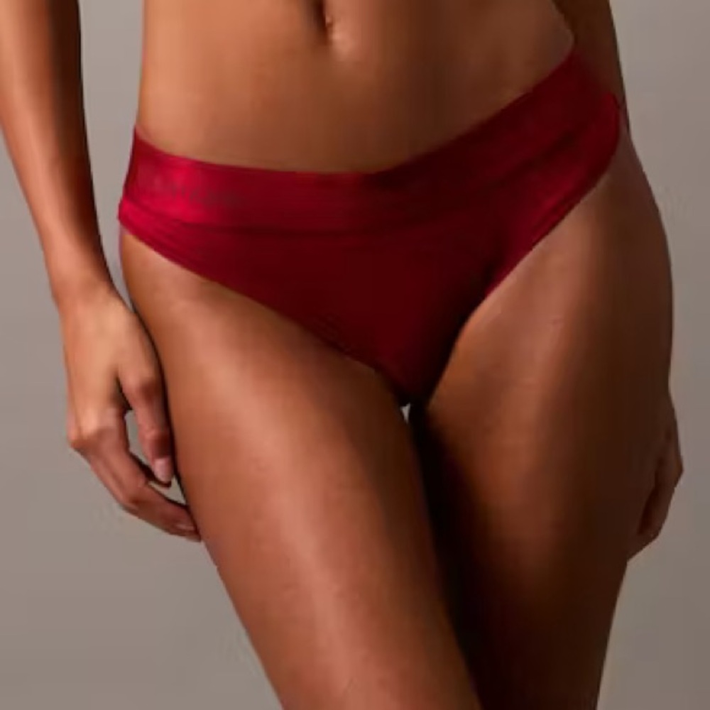 New with tags Calvin Klein RED modern cotton shine MEDIUM bikini briefs panties